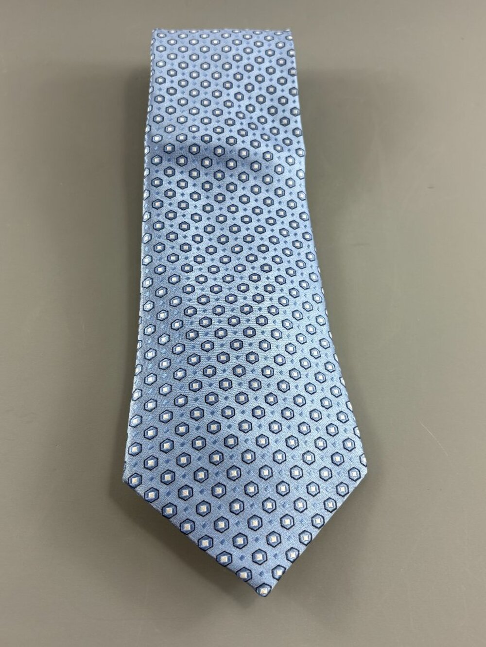 Stafford Executive Blue / Silver Geometric Men's Tie 4" x 61"